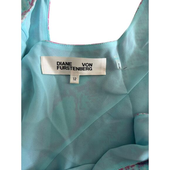 DIANE VON FURSTENBERG TAILIA DRESS IN SEA PYTHON SIZE 12 NWOT - Picture 6 of 7